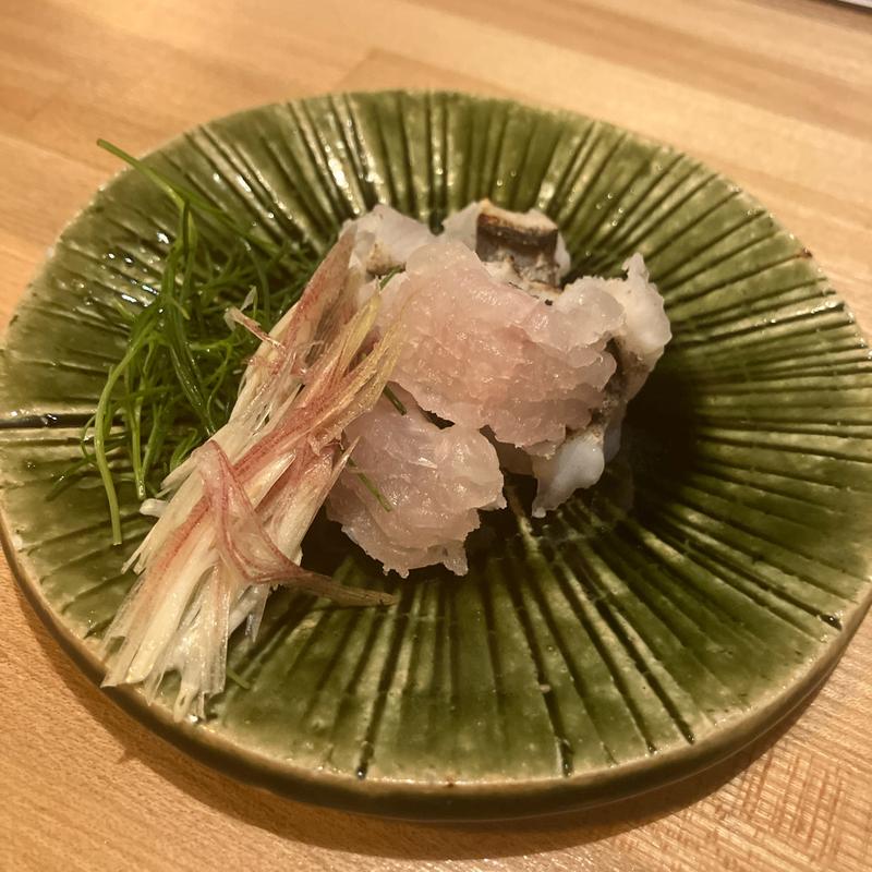 鱧の焼き霜造り(創作割烹 連)