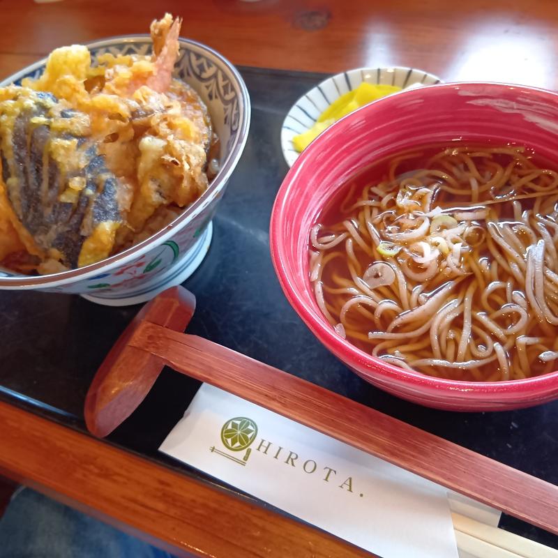 (そば・天丼 ひろ田.奥カフェ)