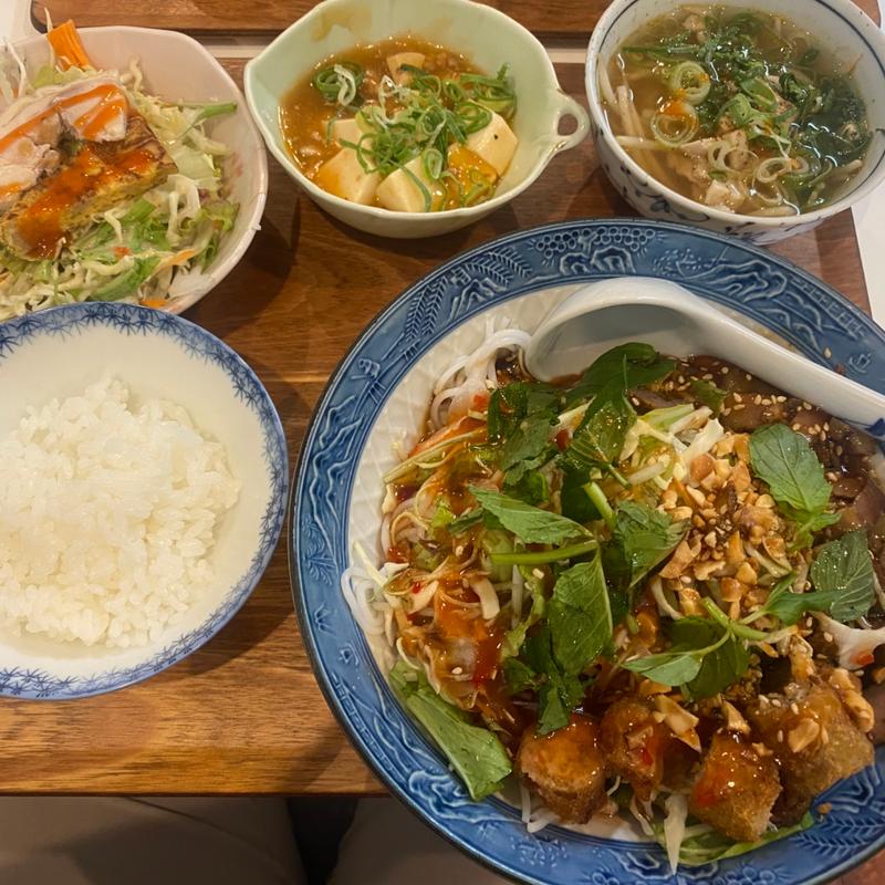 (コアアン KHOA ANH 魚崎店)