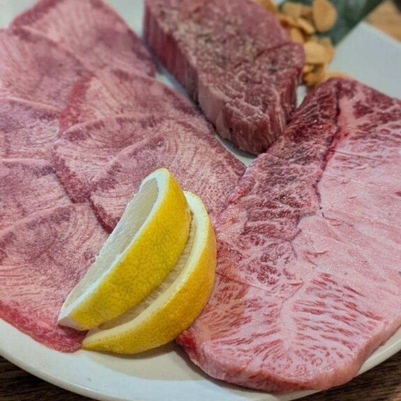 【食べログコース】★90分食べ放題★和牛シャトーブリアンや特上黒タン付！　(ヤキニク OHANA)