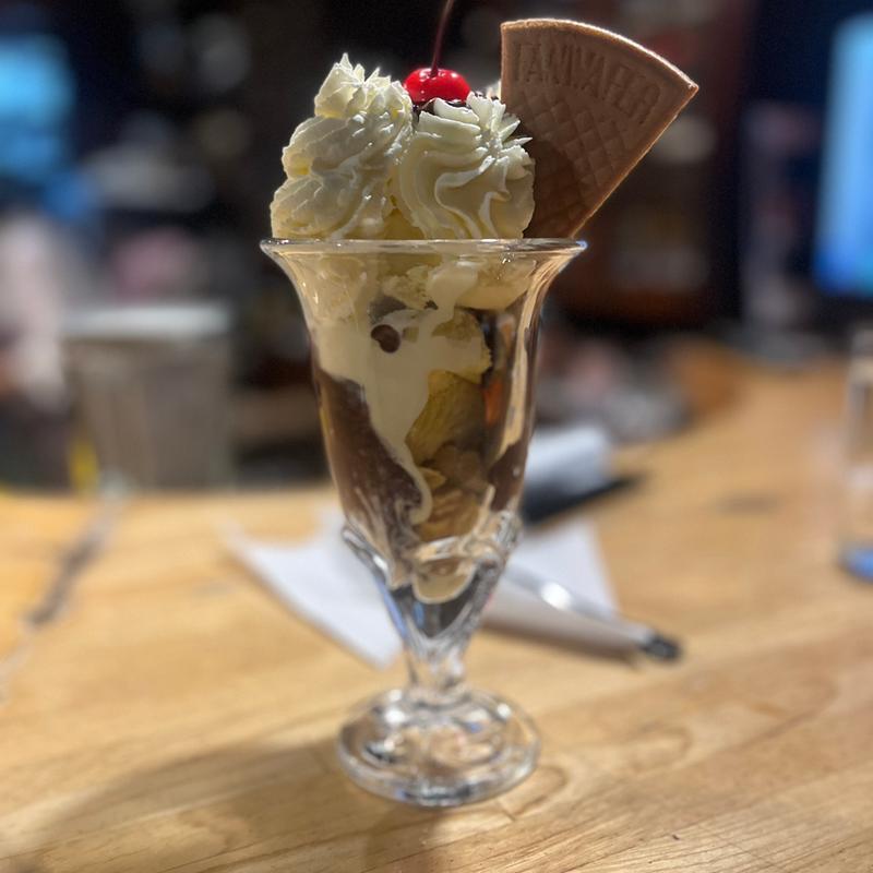 チョコレートパフェ(喫茶 ちゃーり)