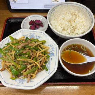 青椒肉絲定食