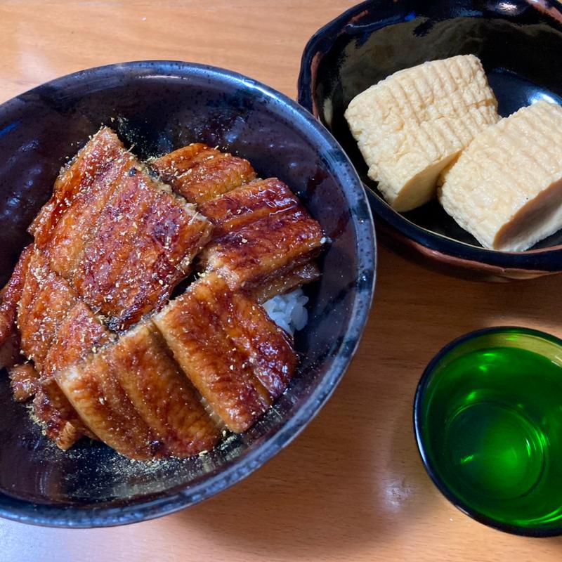 国産うなぎ蒲焼(海鮮酒場 魚竹)