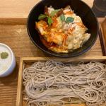 そば屋の厚みかつ丼とそば