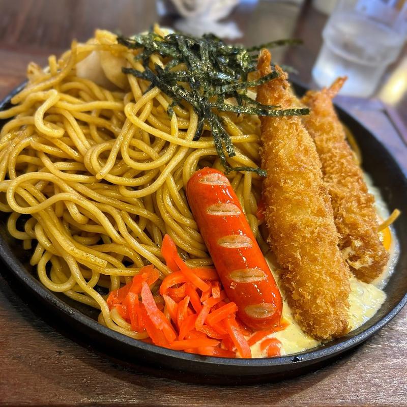 エビフライタルタル焼きそば 大盛り(紋土珈琲 五明店)