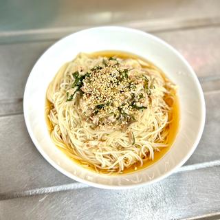 ささみと薬味の梅そうめん