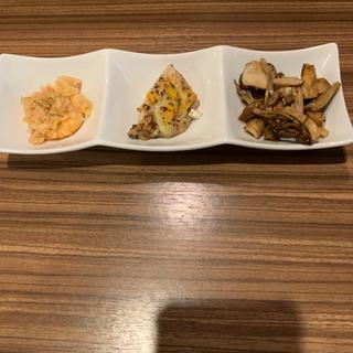 ちょこっとサイズメニュー3種盛合せ(食い処BAR TRENTE (トラント))