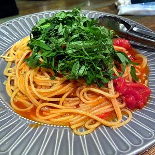 紫蘇とトマトのパスタ