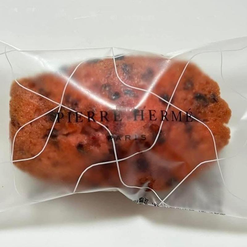 マドレーヌイスパハン(ピエールエルメ)