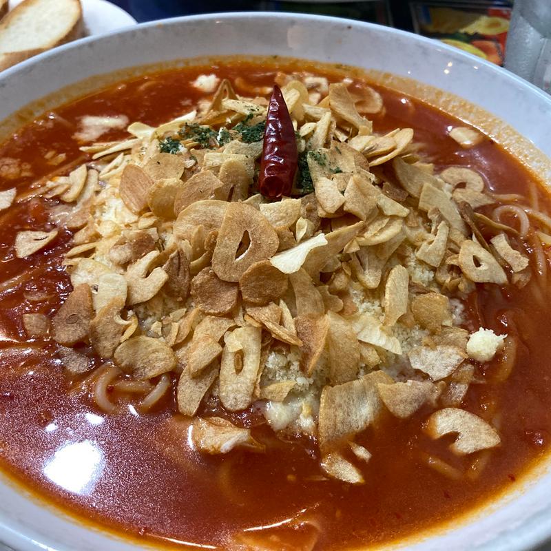 赤唐トマトソース フライガーリック乗せ(スパゲッティー専科 はらっぱ 駅ビルモントレー店)