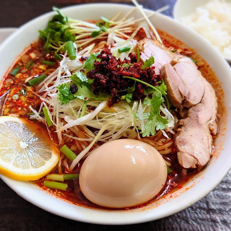 冷やし辛そば 味玉(担々麺 ビンギリ)