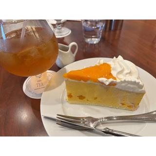 アップルマンゴーのケーキ