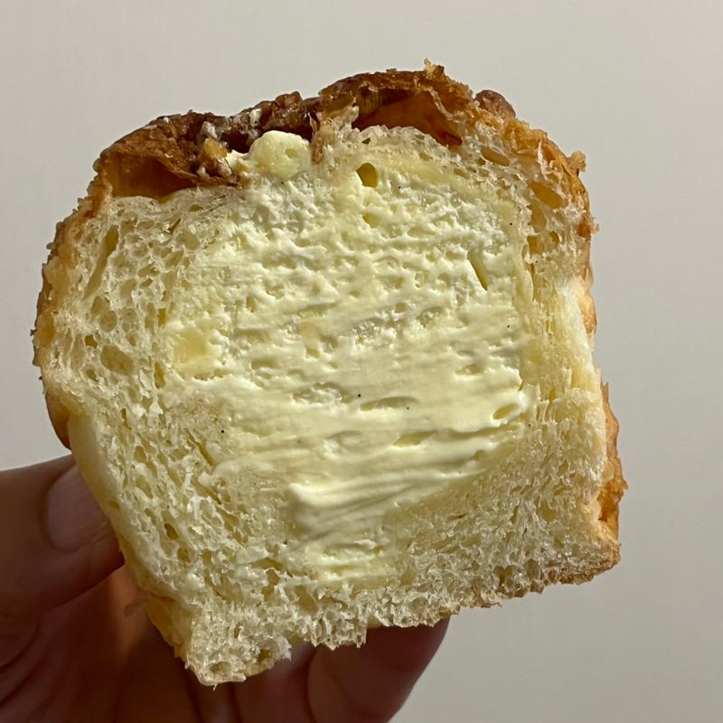 新しいクリームパン(カトウパン)