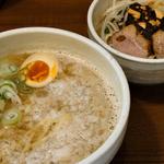 濃厚背脂中華そば カラベジ