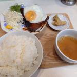 チャーシューエッグ定食　大盛り(萬龍)