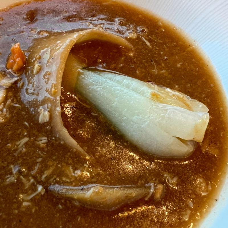 ふかひれの姿煮渡り蟹の味噌と蟹肉入り(中国料理 滄)