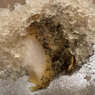 つぶ貝の紹興酒煮貝のだし氷とともに