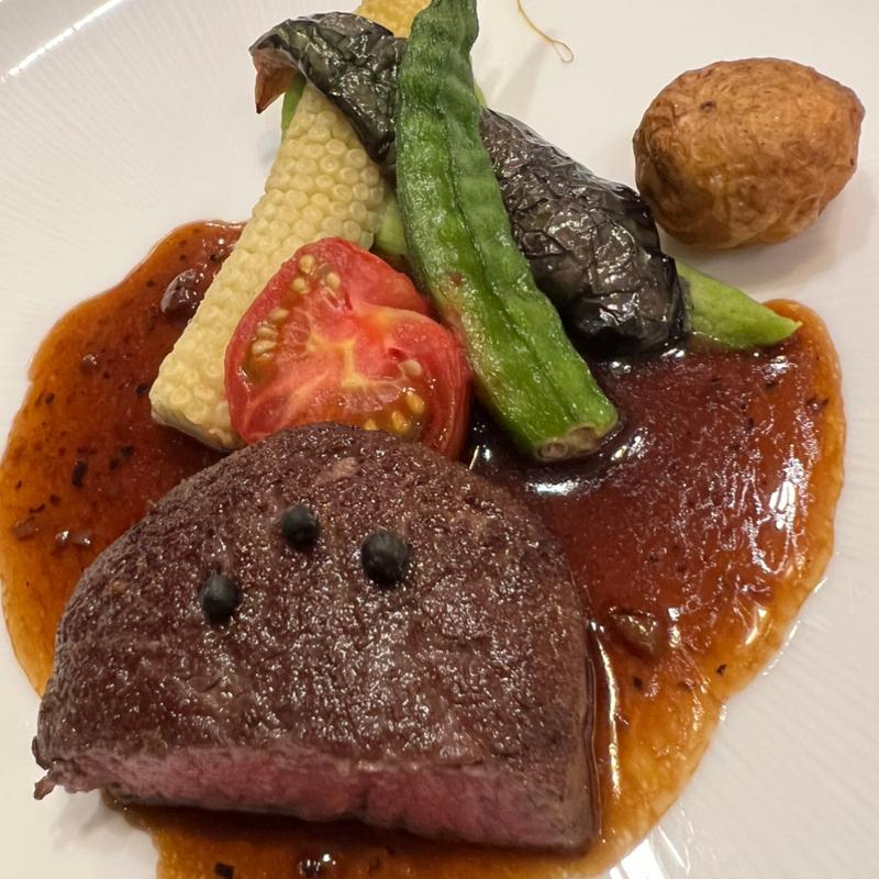 箱根西麓牛フィレ肉のステーキ カンポットペッパーの香り(中国料理 滄)