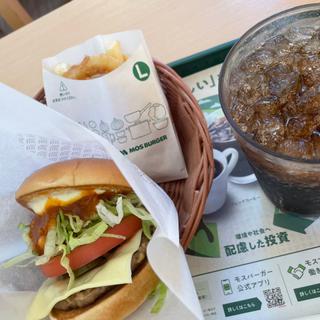 スパイシーモスタコスバーガー(オニポテセット)