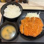 ダブルロースかつ定食