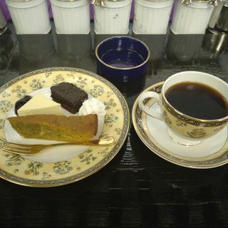高いが旨いお菓子 三種(茜屋珈琲店 大宮店)