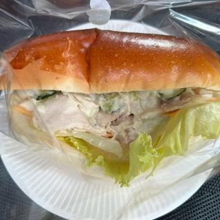 スモークチキンチェダーチーズ&アボカドポテト