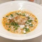 白胡麻担々のおうどん
