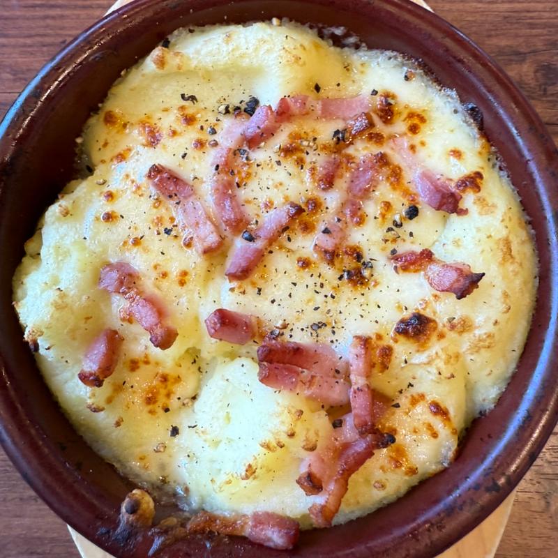 フリコのオーブン焼き　モッツァレラチーズとマッシュポテト(オリーブの丘 保塚店)