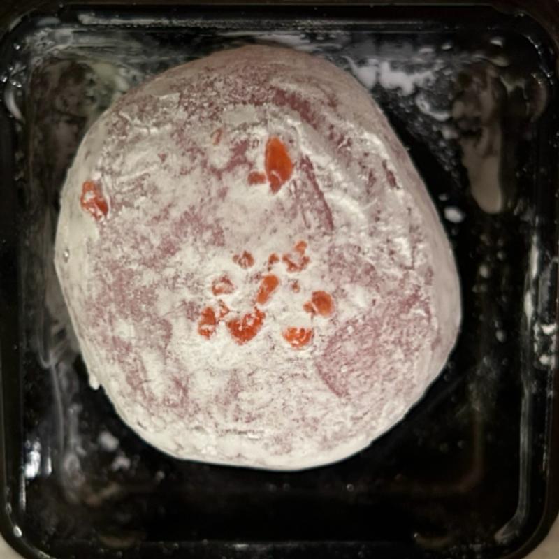 苺ミルク大福(わらび屋本舗 高槻店)