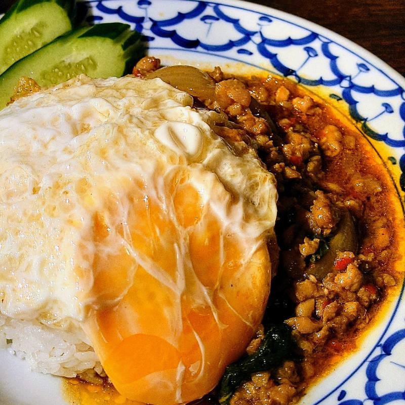 ガパオライス(タイ料理アイヤラー)