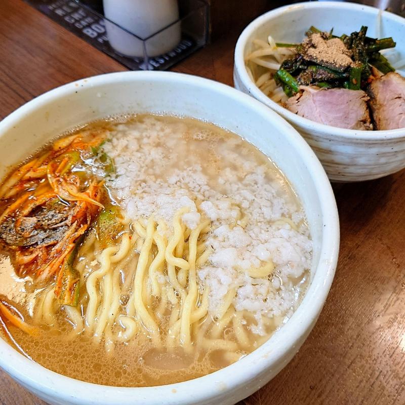 辛ネギ背脂中華そば シビベジ(麺処一笑)