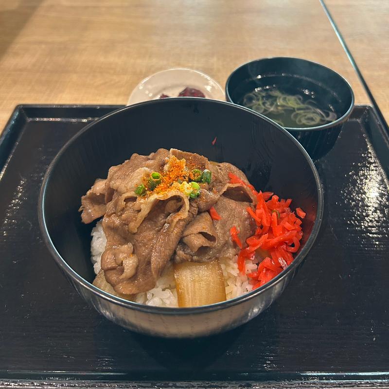 道産和牛の特上ロース牛丼(道産和牛専門店 牛美道 国内線ゲートラウンジ店)