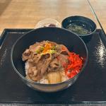 道産和牛の特上ロース牛丼