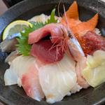 番屋特選丼