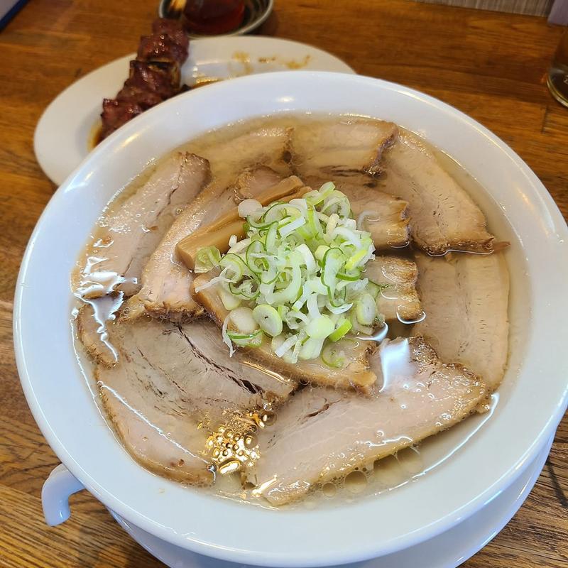 会津山塩チャーシューメン 手打ち麺(牛乳屋食堂)