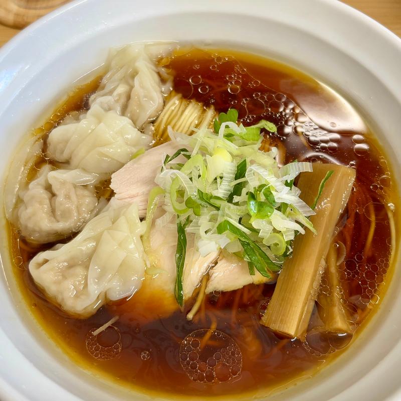 ワンタンらぁ麺(らぁ麺 NOBU)