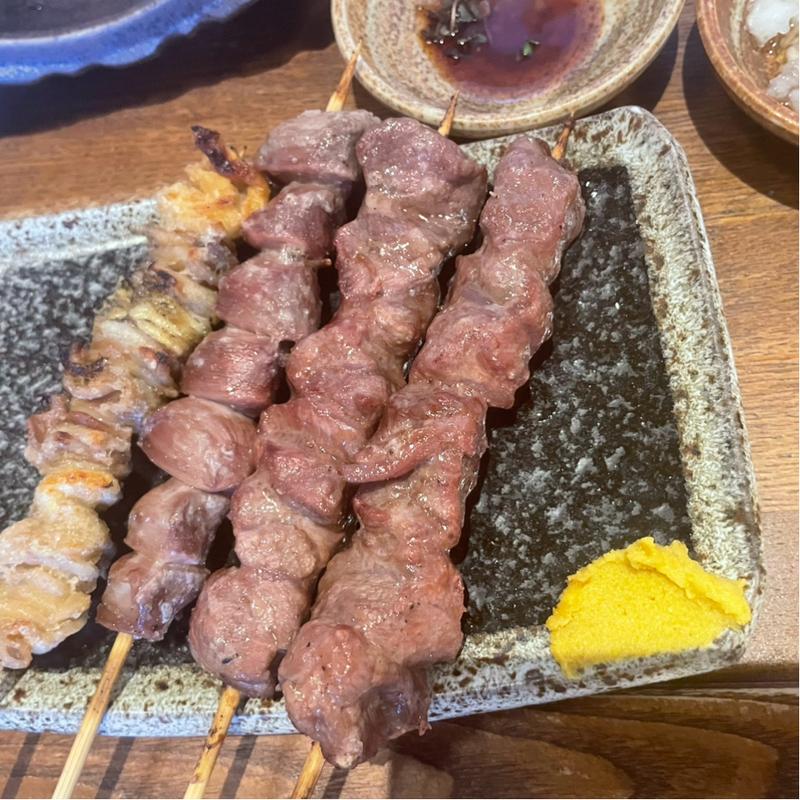 鶏皮、砂肝、かしら(炭火やきとり とさか 上尾店)