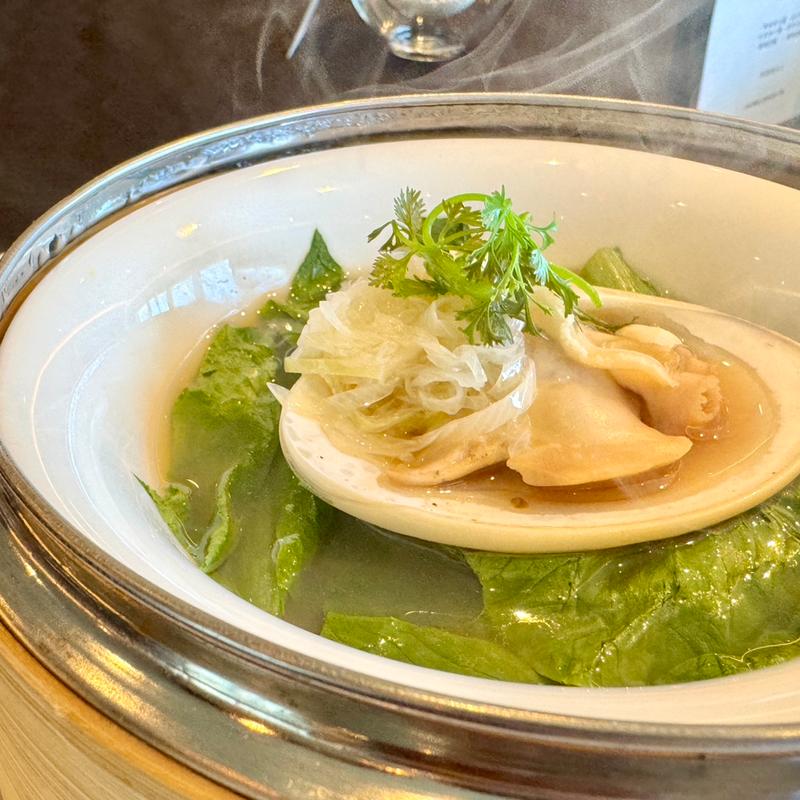 大洗産蛤の酒蒸し(スーツァンレストラン陳 横浜店)