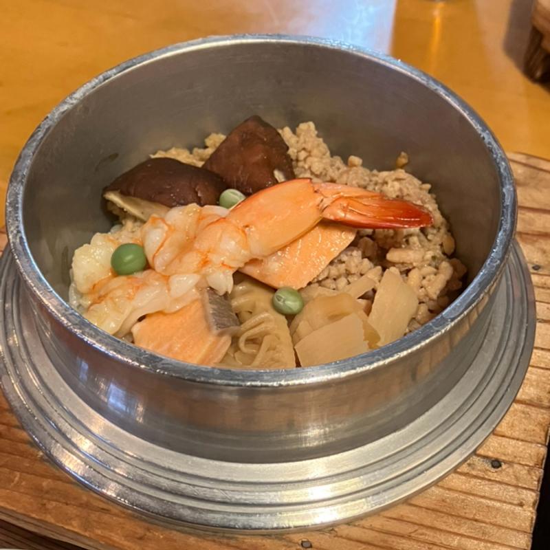 五目釜飯(釜めし･焼鳥 丸味)