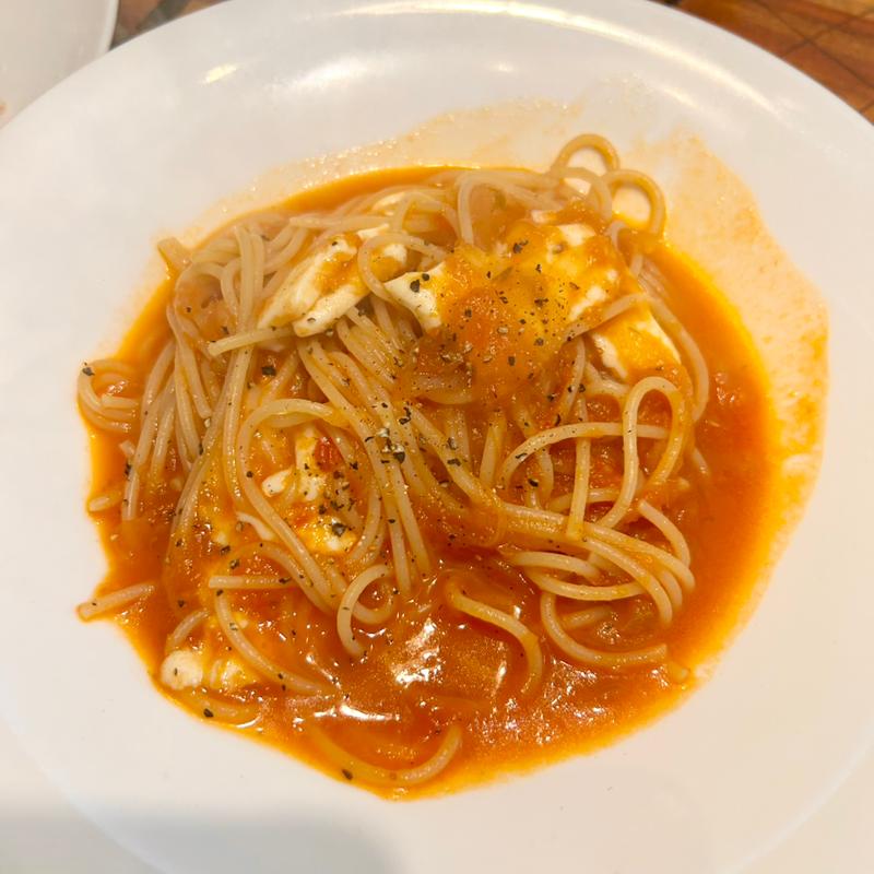 モッツァレラチーズとトマトソース(ごはんカフェ ラクエ)