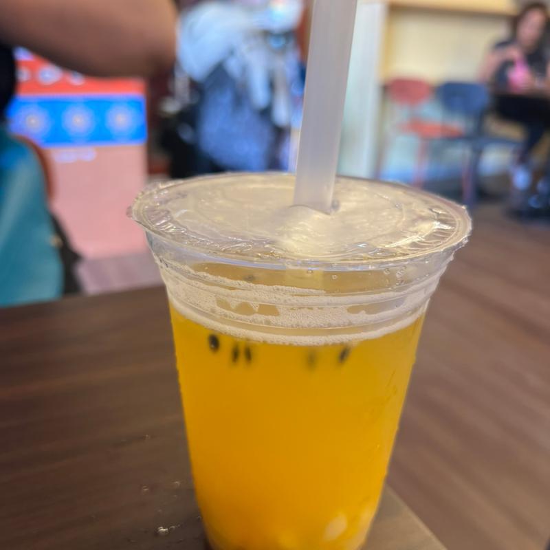 パインマンゴーパッション果茶(ネパールパビリオン)