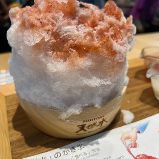 サントリー天然水のかき氷 苺みるく
