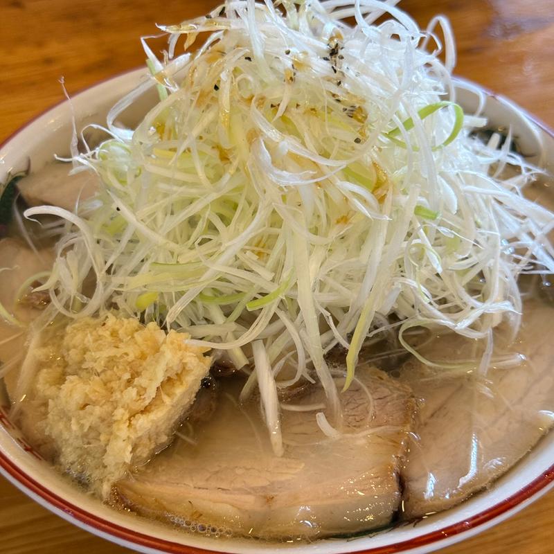 塩ネギチャーシューラーメン(ラーメンうめ八 )