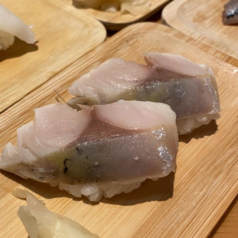 しめ鯖(三寿司 総本店 （さんずし）)