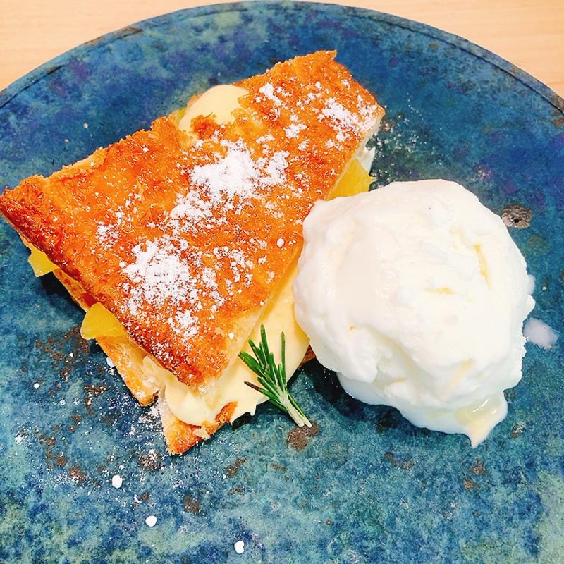 柑橘とライムカスタードのミルフィーユ(miobyDoTS)