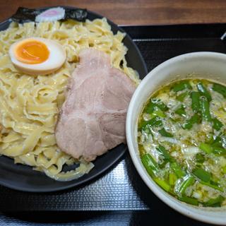 ニラねぎこってりつけ麺（大盛り．平打ち麺）