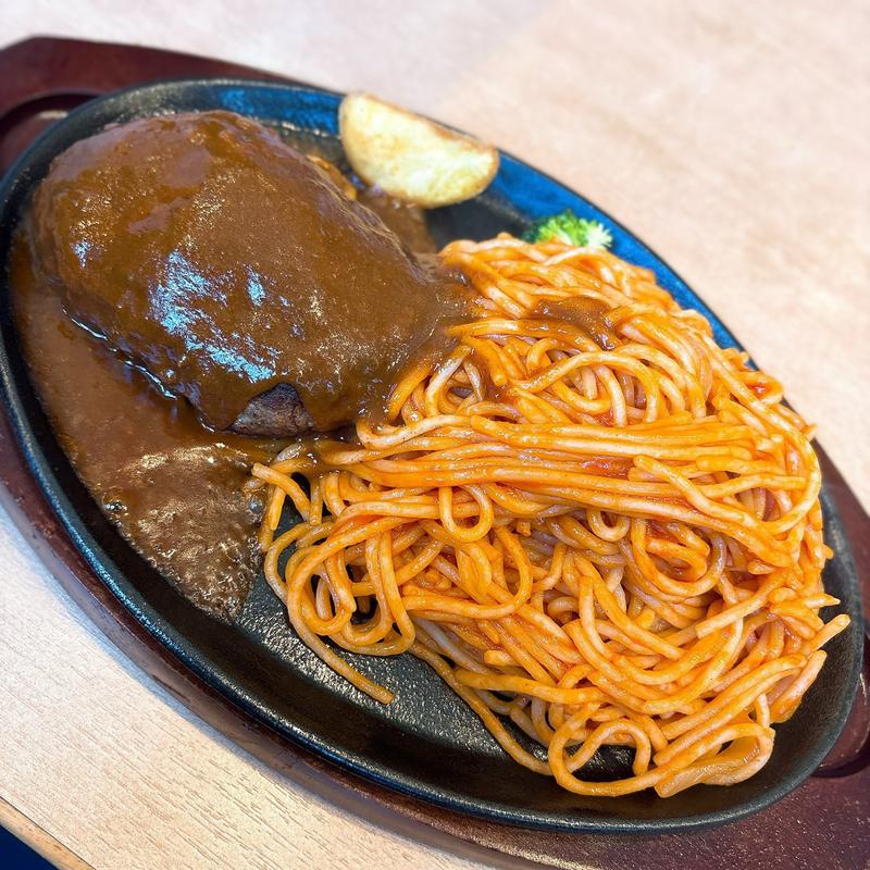 ハンバーグスパゲッティ(レストラン独留馳)