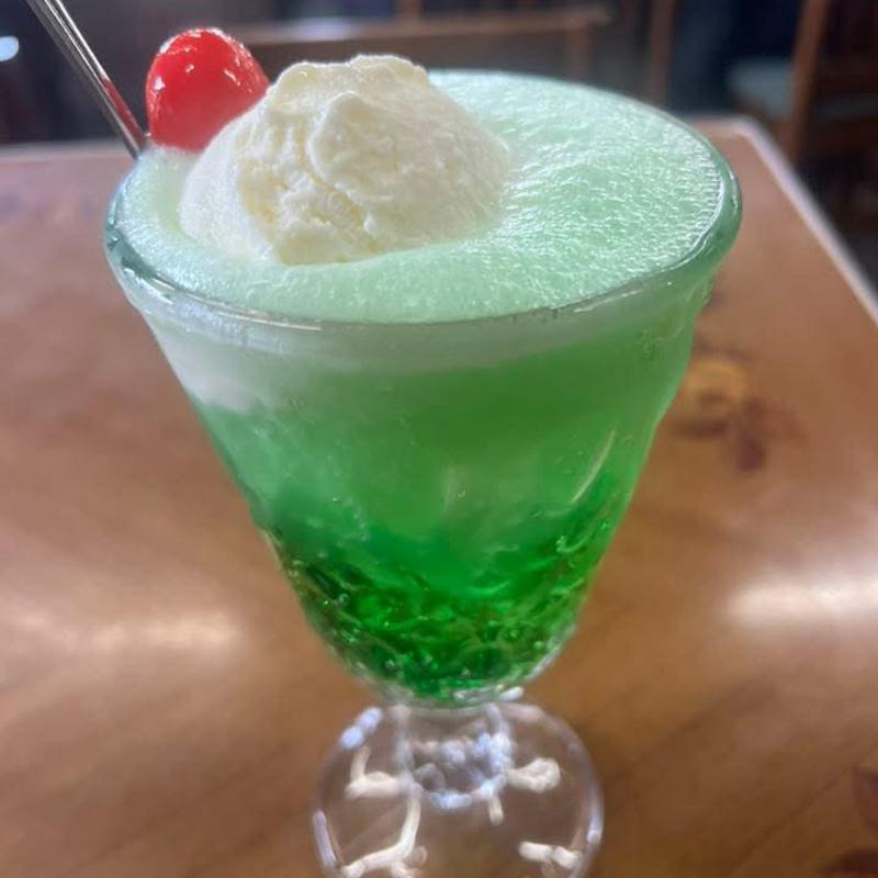 クリームソーダ(パリー食堂)