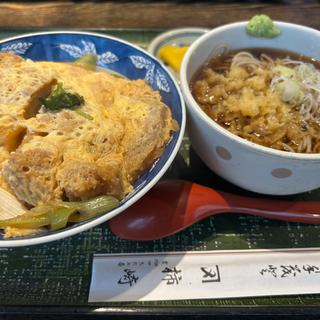 かつ丼(五代目カネシメ蕎麦処　柿崎)