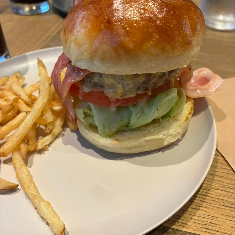 ベーコンチーズバーガー(OLU BURGER KYOTO/IBARAKI)